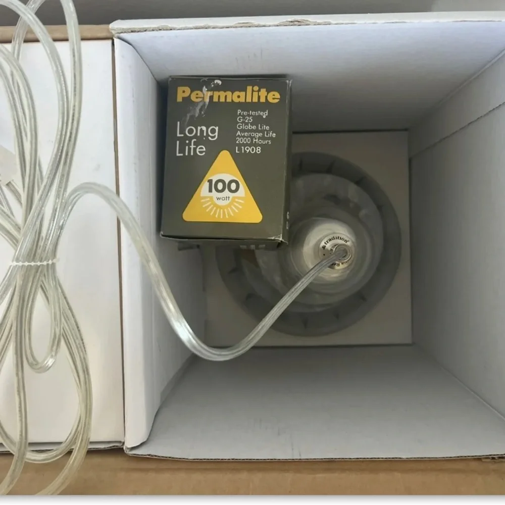 Pendant Lights. Manufacture: andtradition by Sofie Refer. Sold as a pair. - Picture 3 of 6